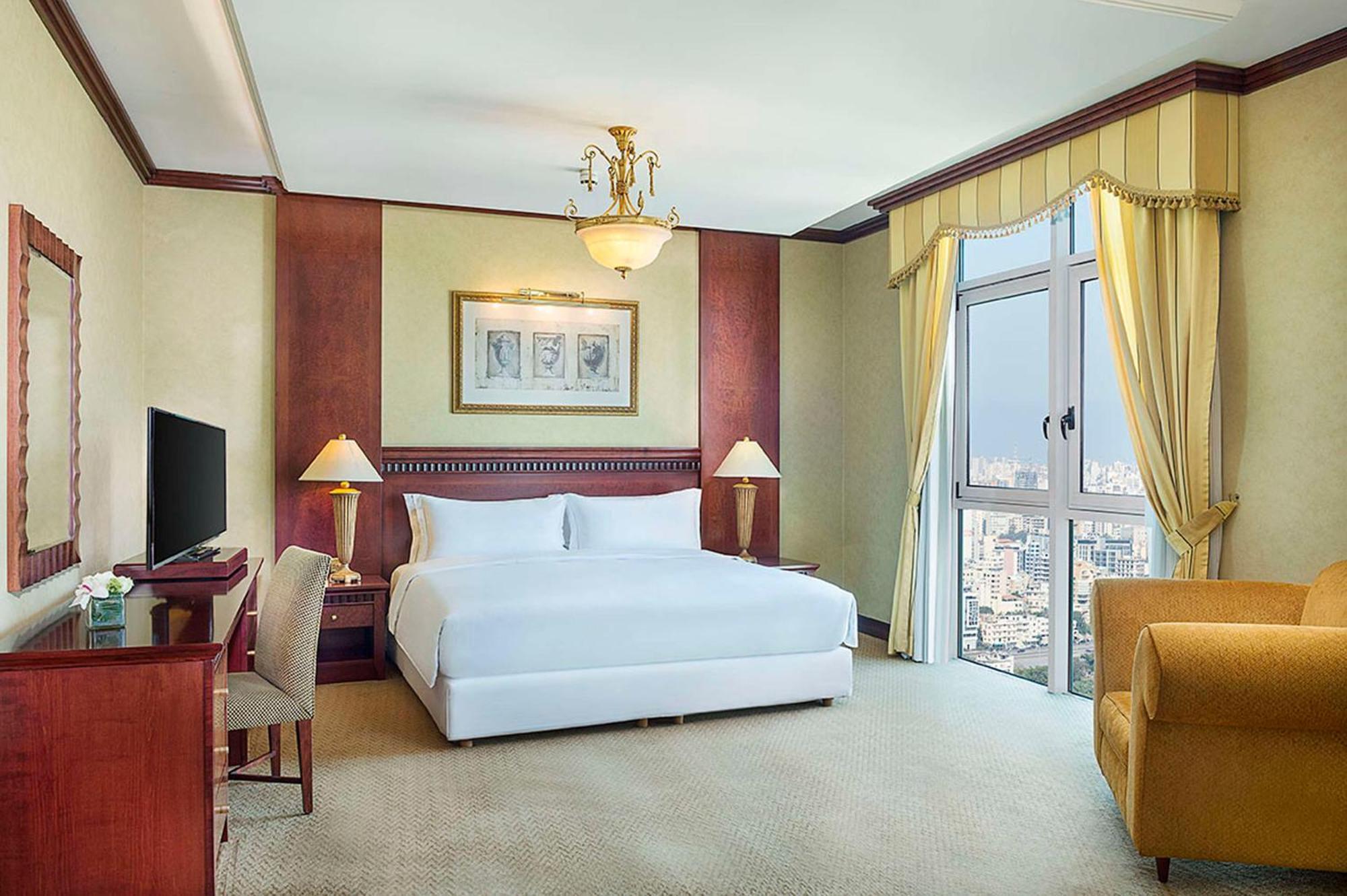 Habtoor Metropolitan Palace Hotel Beirut Exterior foto