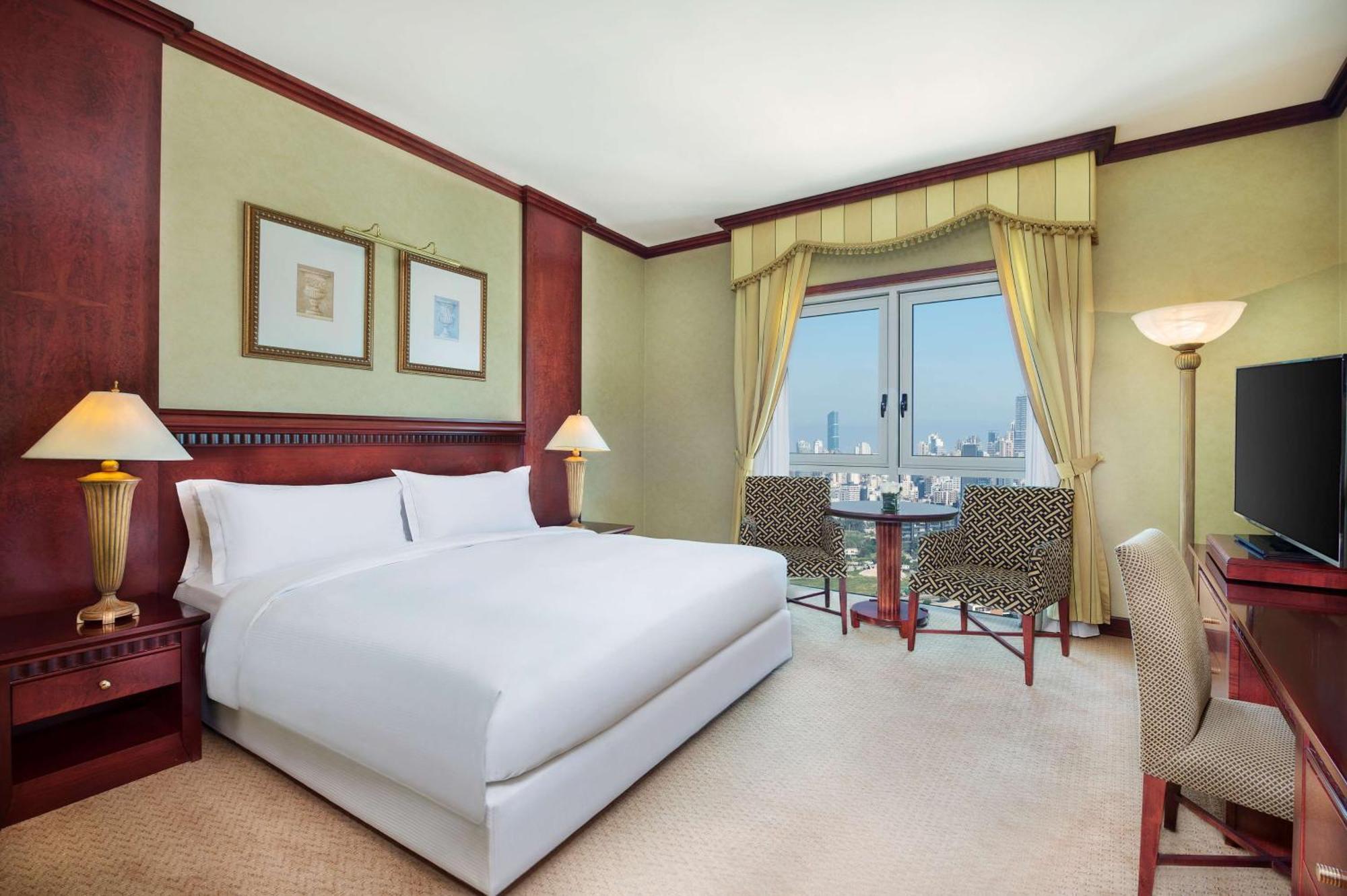 Habtoor Metropolitan Palace Hotel Beirut Exterior foto