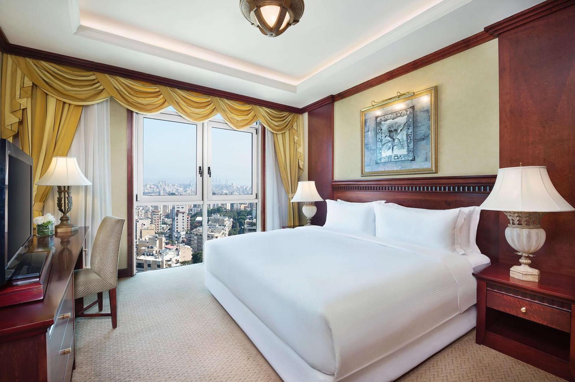 Habtoor Metropolitan Palace Hotel Beirut Exterior foto