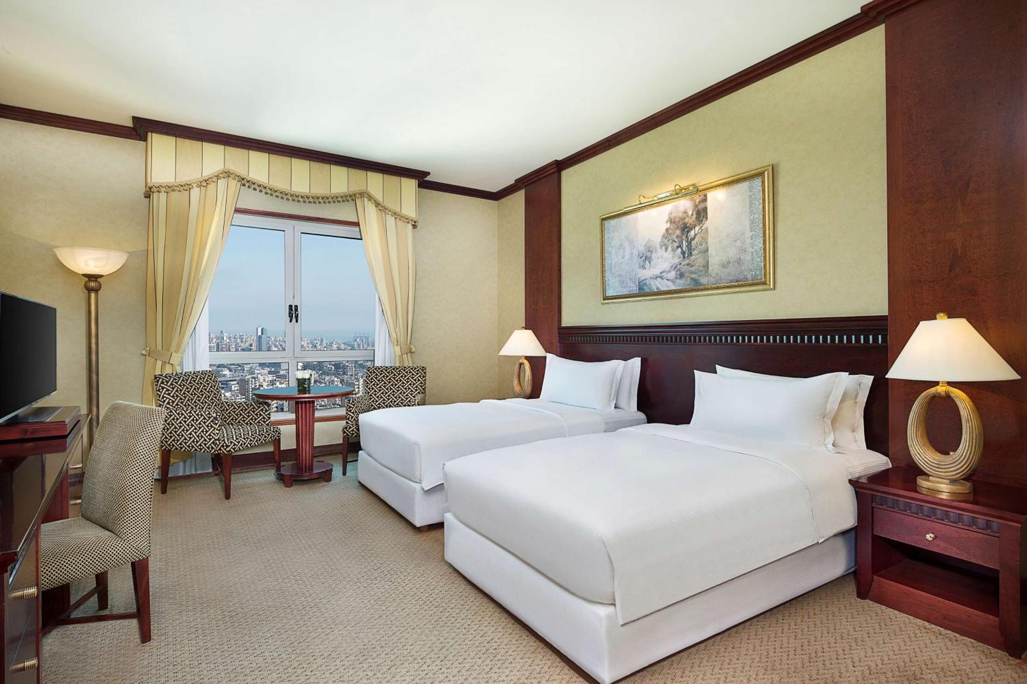 Habtoor Metropolitan Palace Hotel Beirut Exterior foto