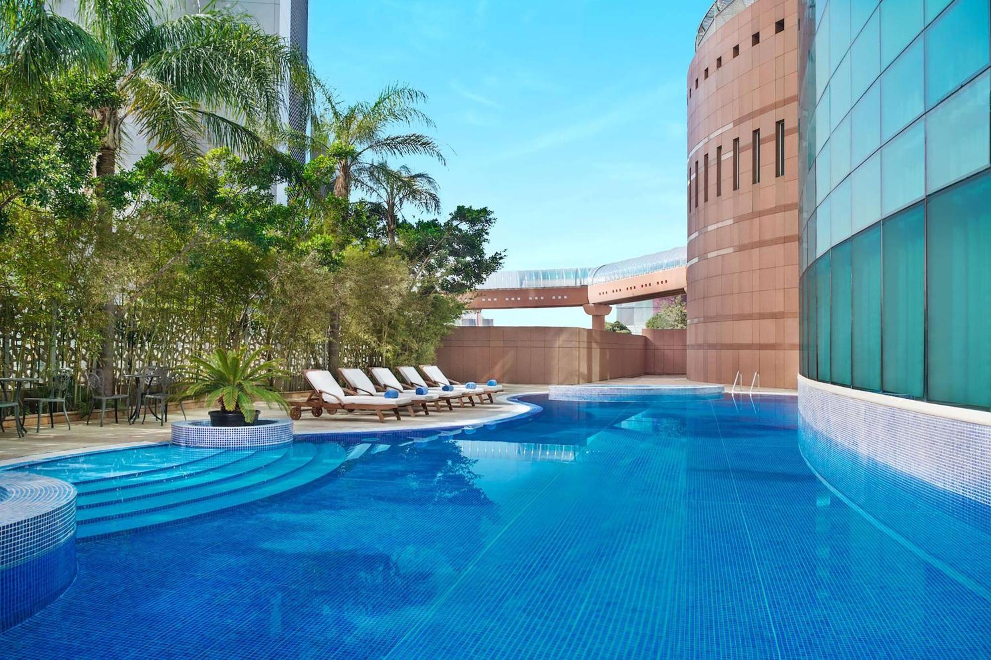 Habtoor Metropolitan Palace Hotel Beirut Exterior foto