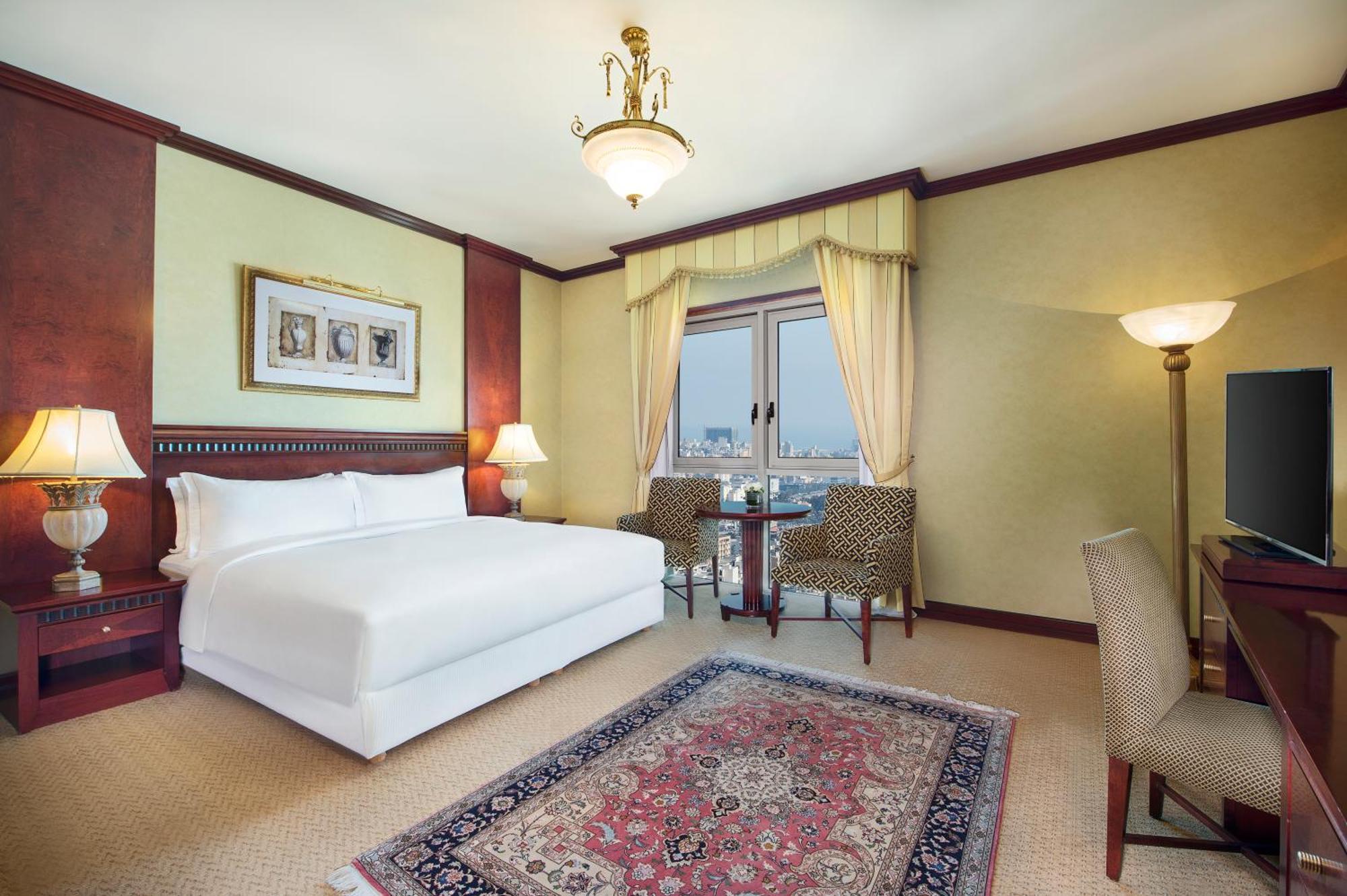 Habtoor Metropolitan Palace Hotel Beirut Exterior foto