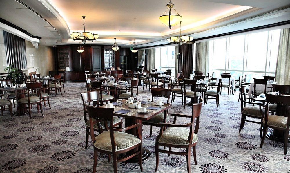 Habtoor Metropolitan Palace Hotel Beirut Exterior foto