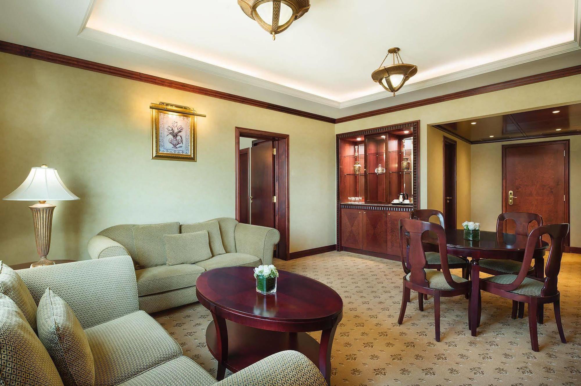 Habtoor Metropolitan Palace Hotel Beirut Exterior foto